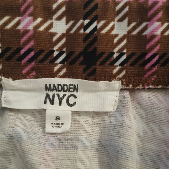 Madden NYC Junior Brown And Pink Plaid Skirt Size S - Picture 3 of 8